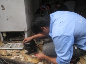 Dich-vu-sua-tu-lanh-chuyen-nghiep-danh-cho-khach-hang-tai-Trung-Kinh