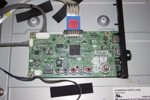 Sua-Cong-HDMI-Tivi-–-Giai-Phap-Xu-Ly-Dut-Diem